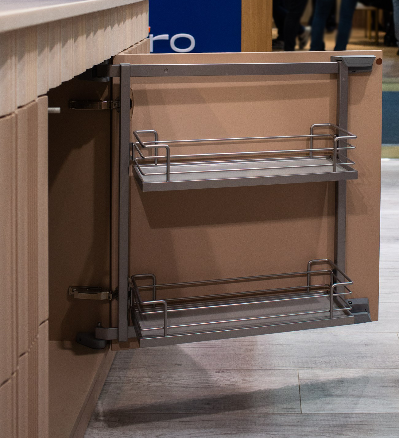 Комплект Тандем Сайд 600 мм, H 600, Арена КЛАССИК, Рама + 2 полки, цвет ТИТАН Kessebohmer | официальный магазин